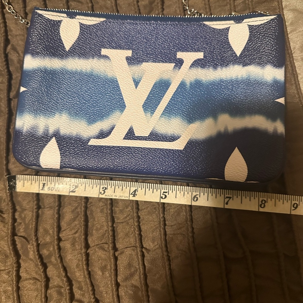 Louis Vuitton Limited Edition Escale DOUBLE pouchette